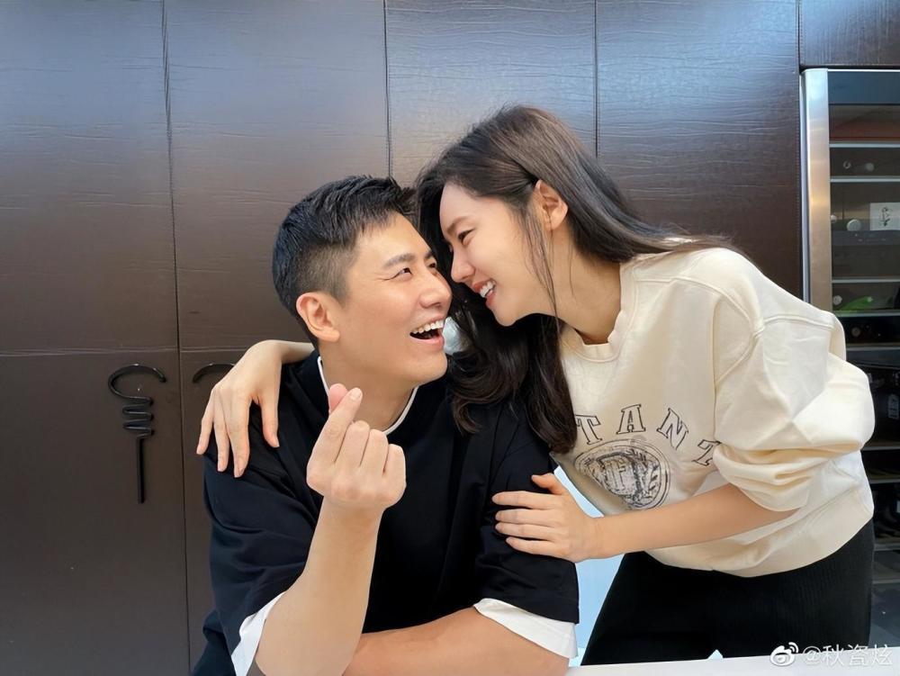 搞怪女孩睡衣派对
